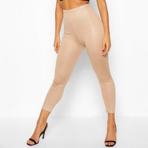 NWT Boohoo high waist cropped wet look leggings